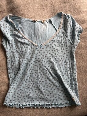 Levi's Light Blue Short Sleeve Floral Print Ruffle Trim Baby-Tee